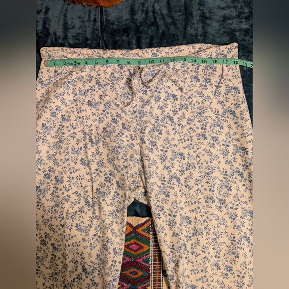 HOUSE INC Brand PJ's - Picture 7 of 9